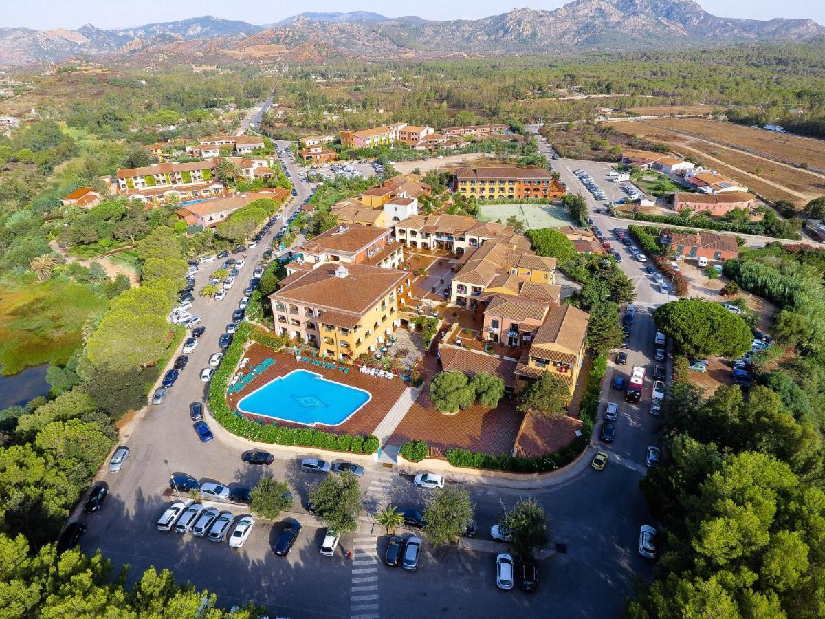 Nicolaus Club Torre Moresca Orosei Kültér fotó