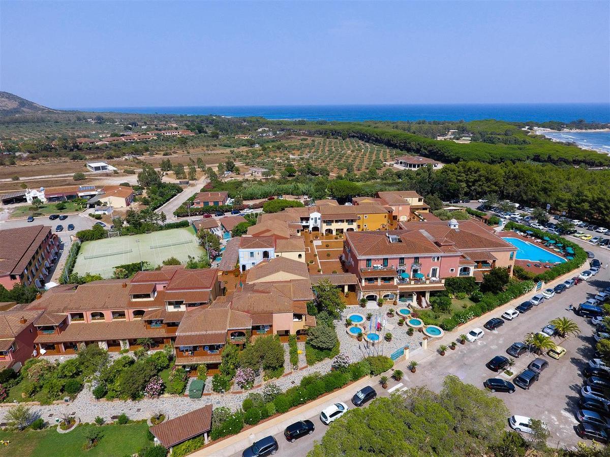 Nicolaus Club Torre Moresca Orosei Kültér fotó