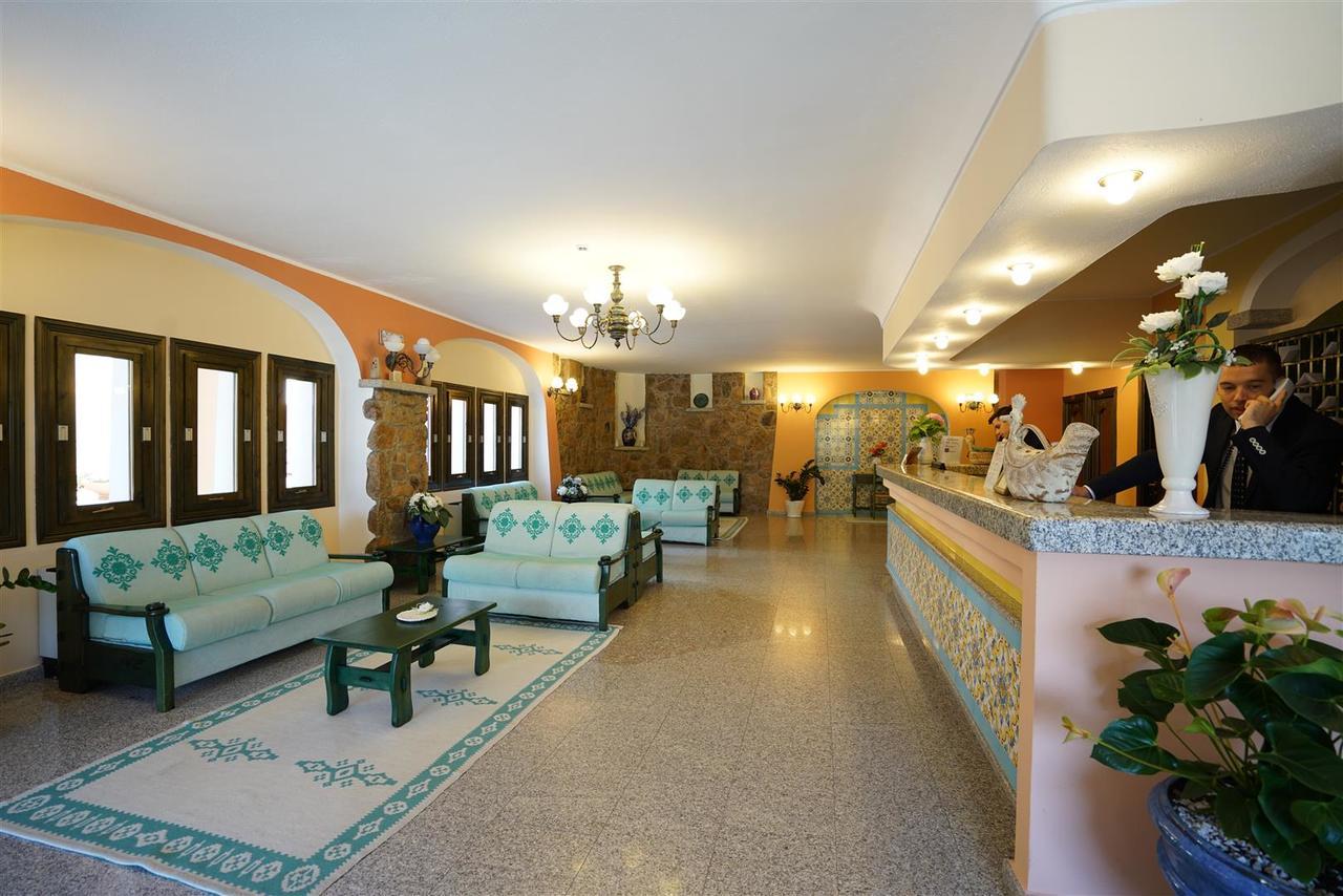 Nicolaus Club Torre Moresca Orosei Kültér fotó