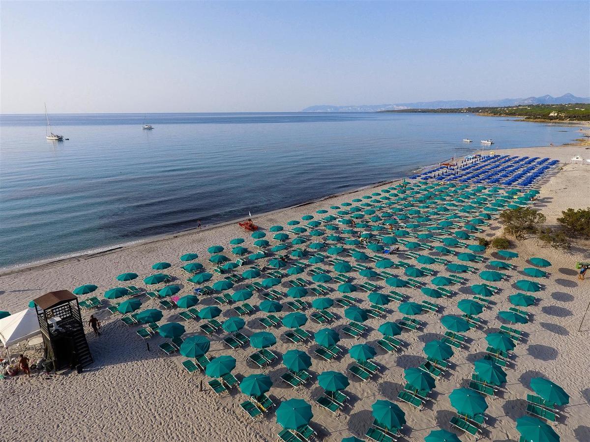 Nicolaus Club Torre Moresca Orosei Kültér fotó
