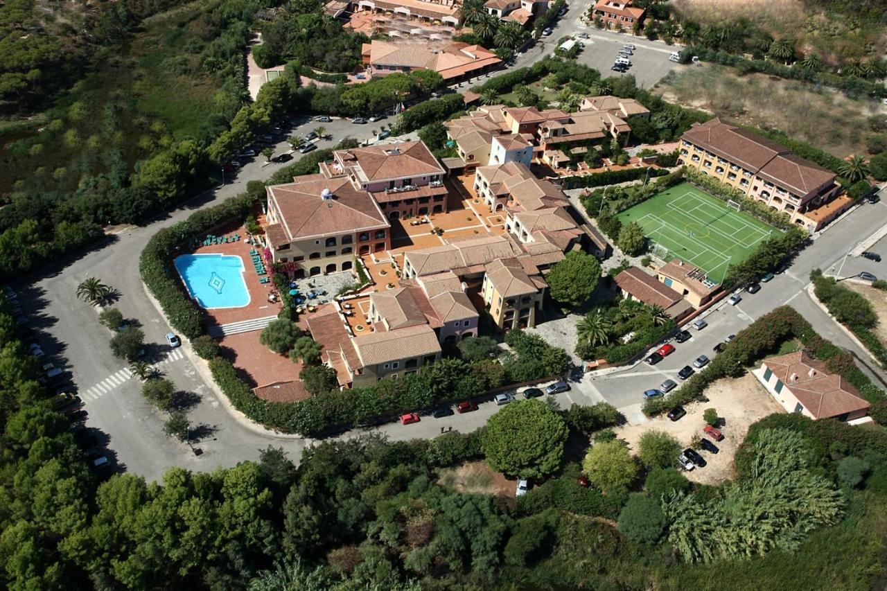 Nicolaus Club Torre Moresca Orosei Kültér fotó