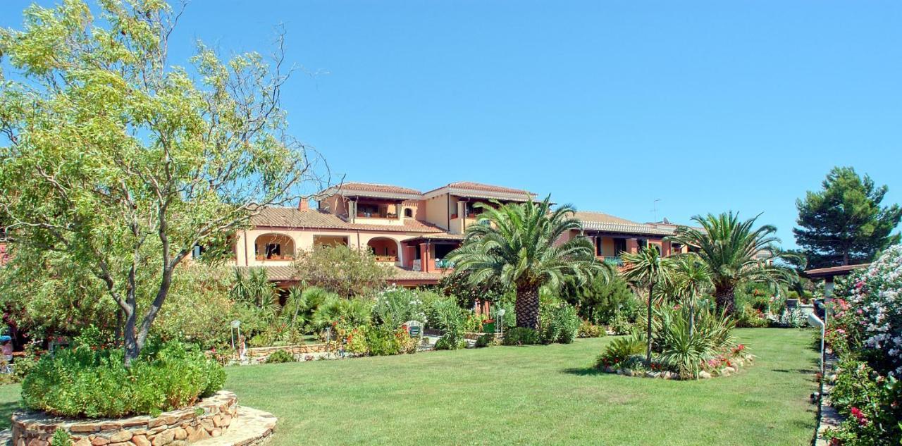 Nicolaus Club Torre Moresca Orosei Kültér fotó